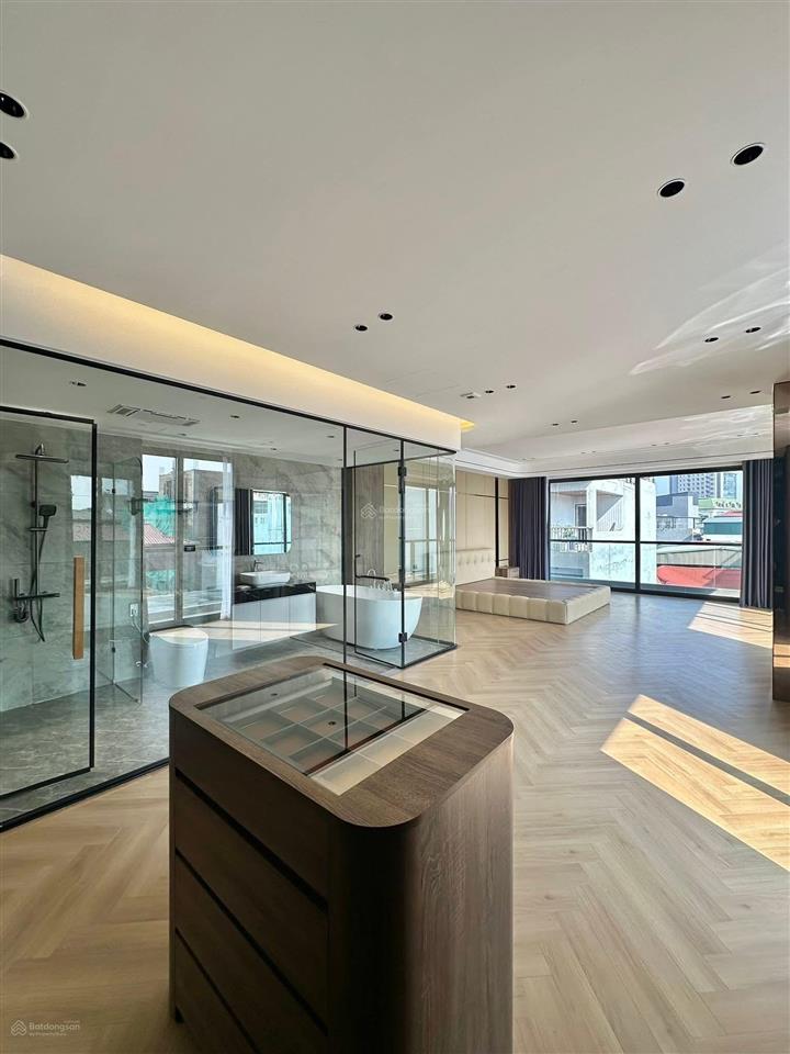 Nguyễn sơn đường ô tô tránh vỉa hè 140m2 xây bảy tầng thang máy lô góc có bể bơi + sân pickleball