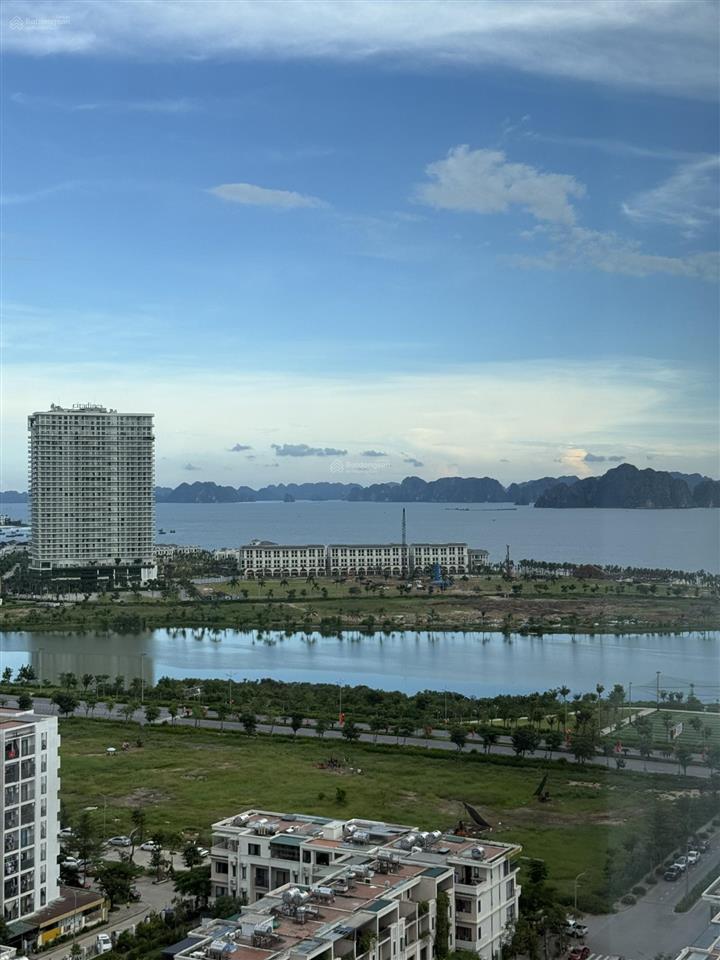 Cơ hội sở hữu căn hộ 1pn rộng hiếm tại green bay garden bim 30t view biển đông nam cực đẹp