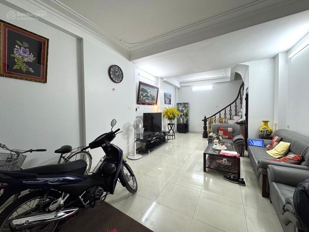 Nhà đẹp nguyễn huy tửởng 43m2 mt 3.6m thoáng sáng nhỉnh 9 tỷ