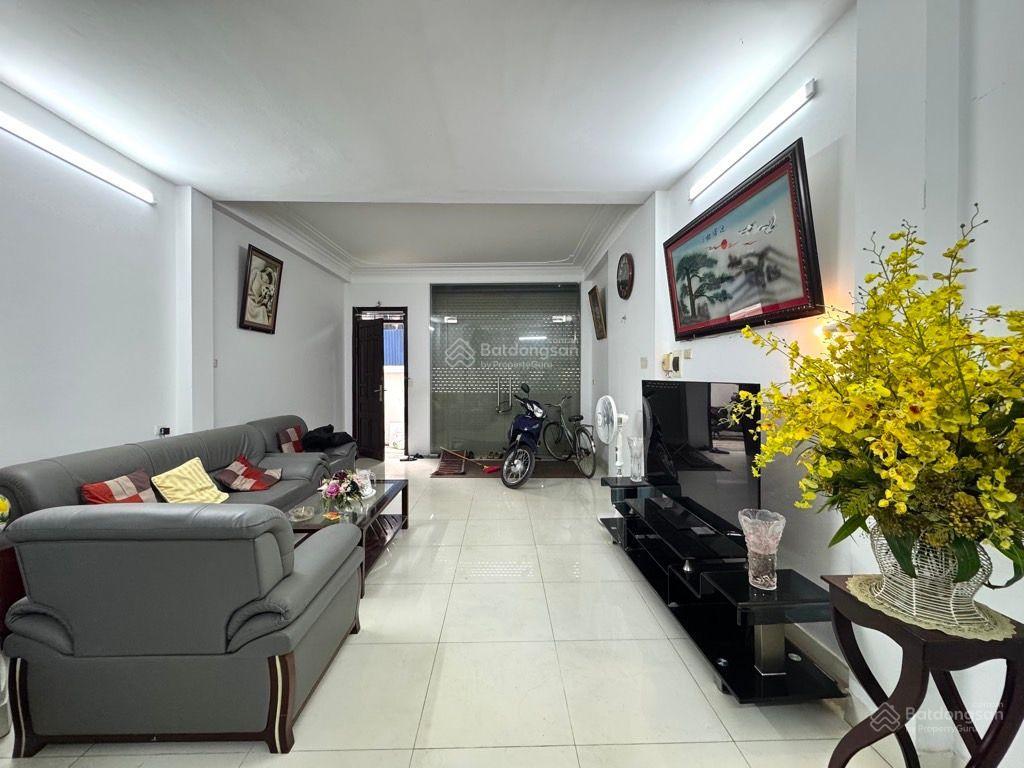 Nhà đẹp nguyễn huy tửởng 43m2 mt 3.6m thoáng sáng nhỉnh 9 tỷ