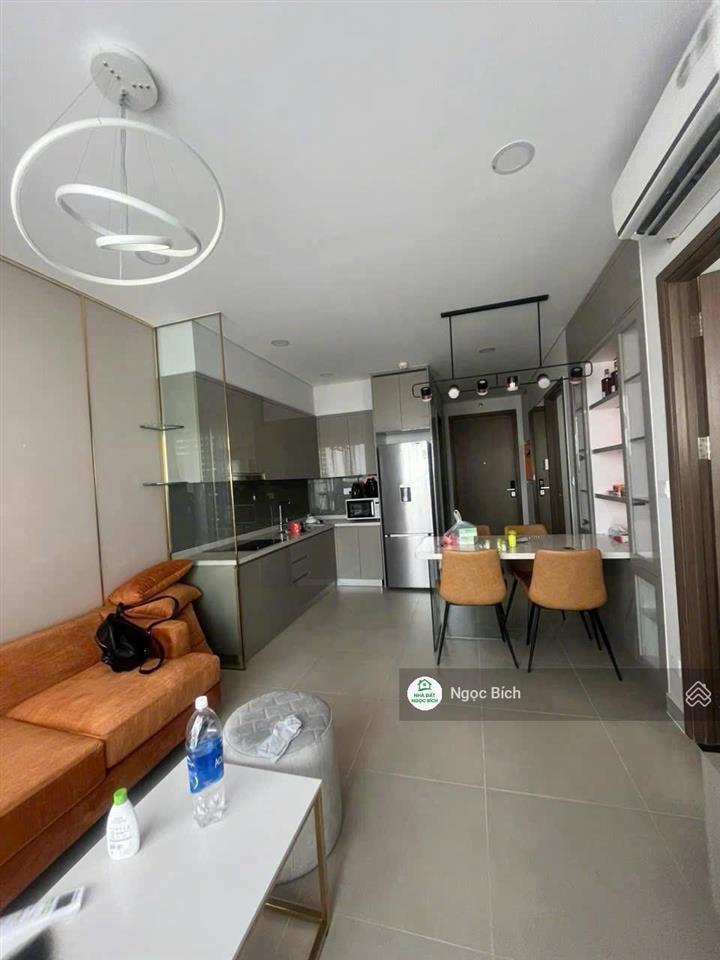 Sổ sẵn nội thất đầy đủ, cc nguyễn kim q10 giá 2ty050
