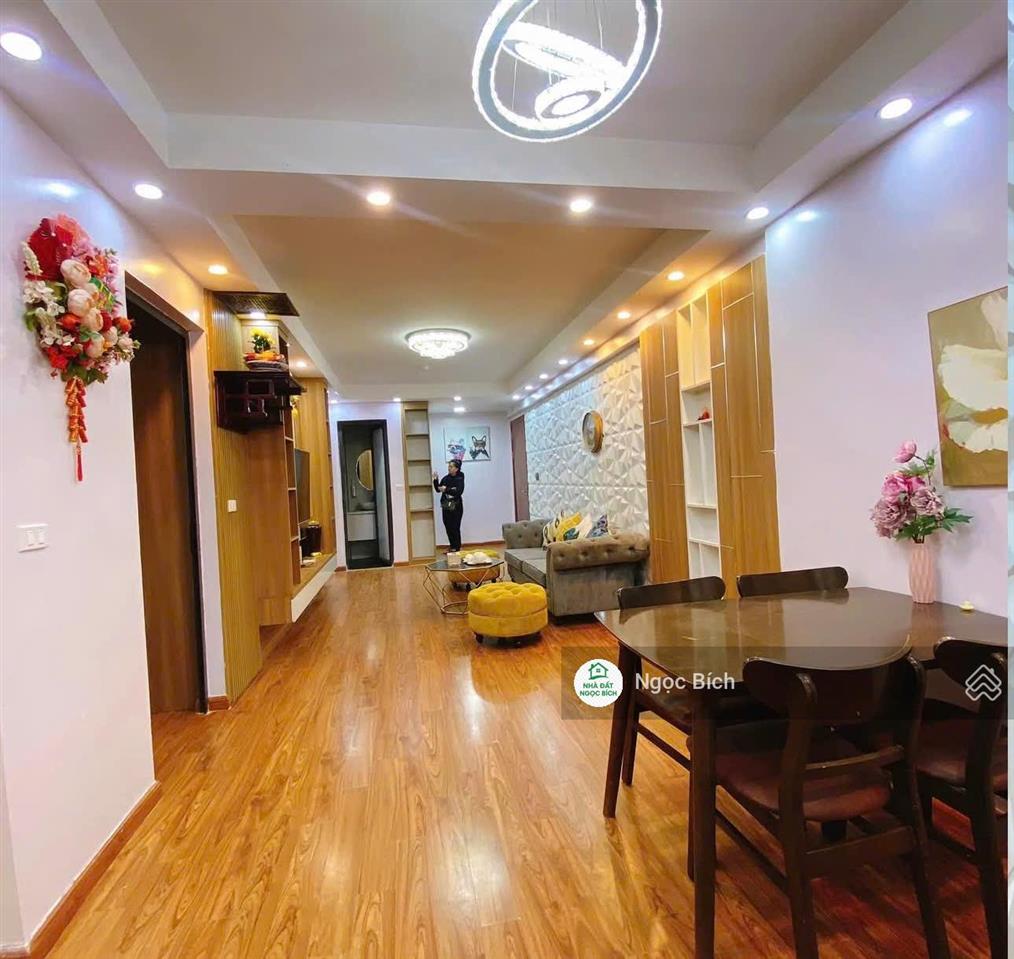 Sổ sẵn cc sao mai quận 5, 80m2 giá 1y860
