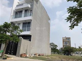 Đất nền xã đồi 61, 100m2, giá 3tỷ750