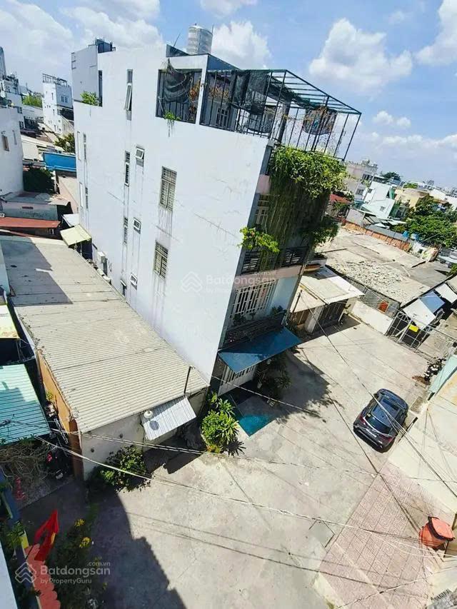 Mặt tiền bùi minh trực q8, ngang 4.5m, 4 tầng, 5pn  tặng nội thất