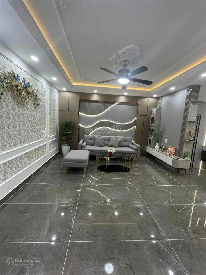 Bán nhà hẻm phạm văn bạch, phường tân sơn  3 tầng  gần nhà ga t3 tân sơn nhất  giá nhỉnh 6 tỷ