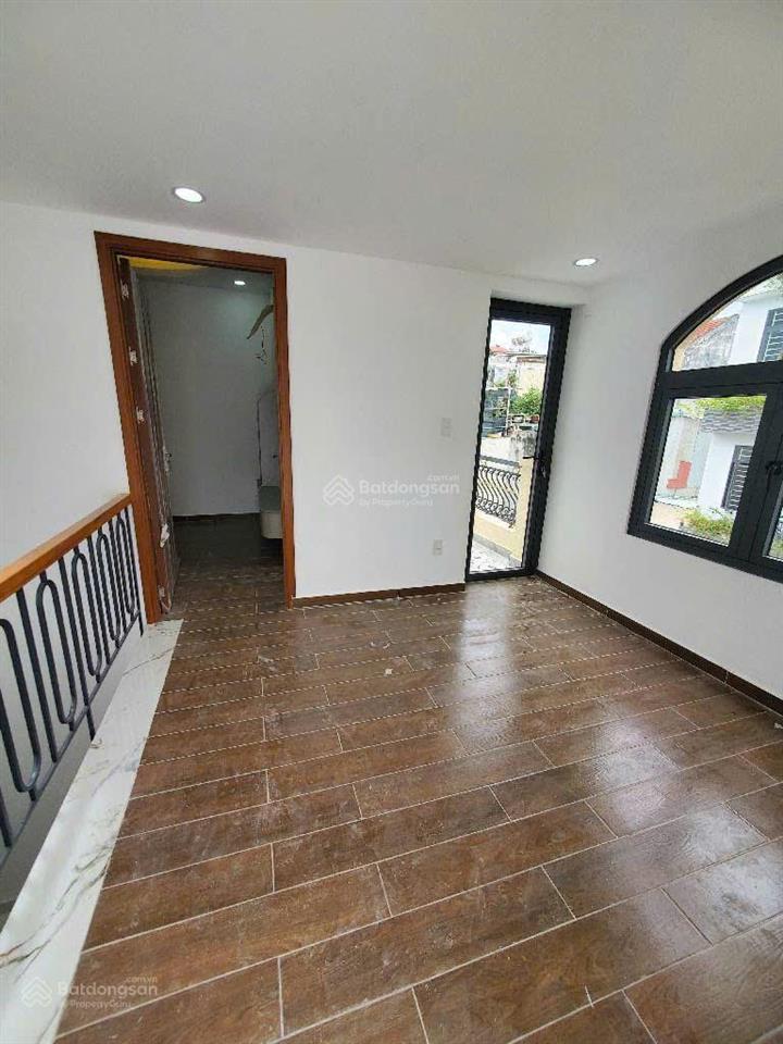 Bán nhà hẻm phạm văn bạch, phường tân sơn  3 tầng  gần nhà ga t3 tân sơn nhất  giá nhỉnh 6 tỷ