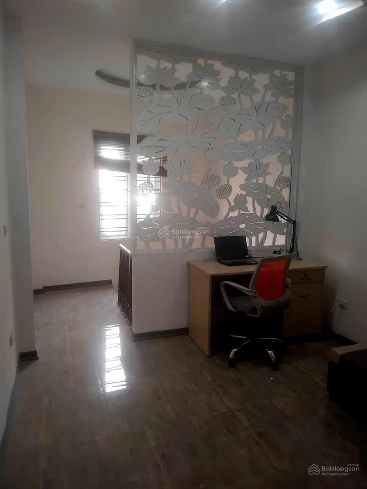 Nhà lĩnh nam hoàng mai, ôtô đỗ cửa, dt sổ 36m2 dt sử dụng 39m2x4,5t, kế trường cấp 12, cạnh metro4