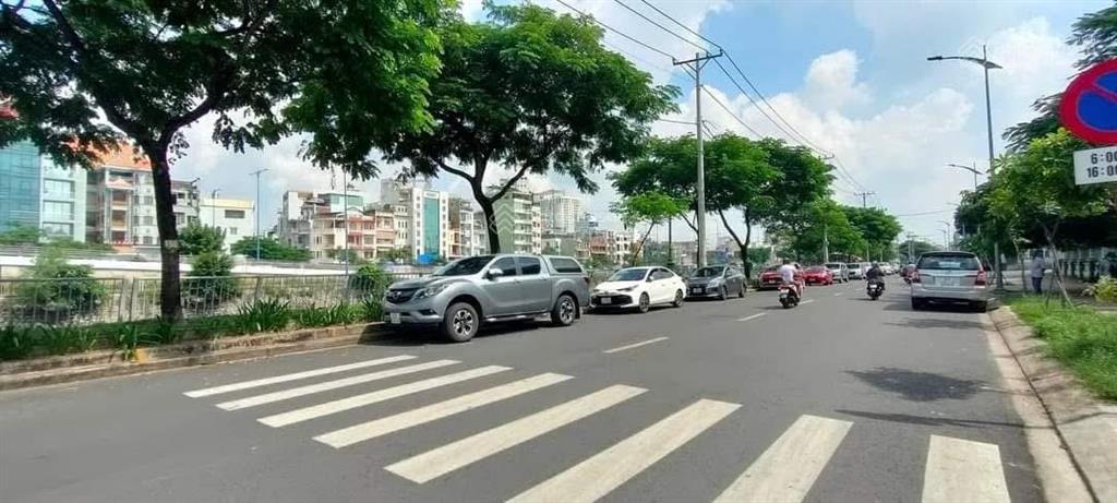 Bán nhà mt hưng phú, q8 76m2 ngang 4m chỉ hơn 9 tỷ giá tốt nhất khu vực!