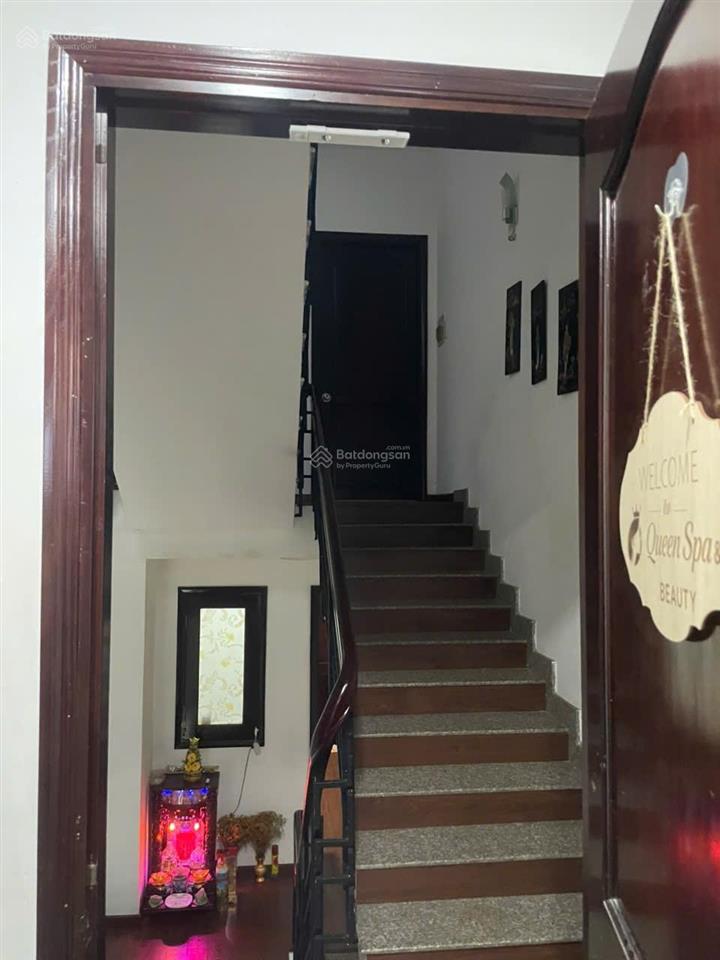 Chính chủ bán (miễn mg/qc), nhà mặt tiền đối diện pickleball, dòng tiền sẵn, thích hợp kinh doanh.