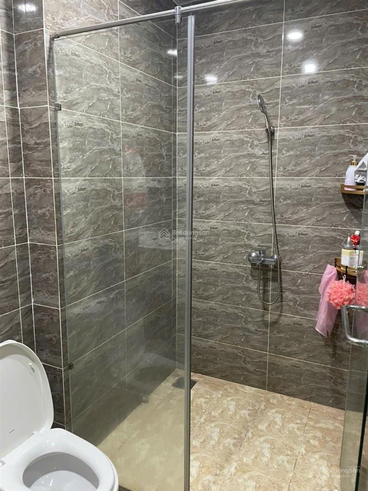 Chính chủ bán (miễn mg/qc), nhà mặt tiền đối diện pickleball, dòng tiền sẵn, thích hợp kinh doanh.