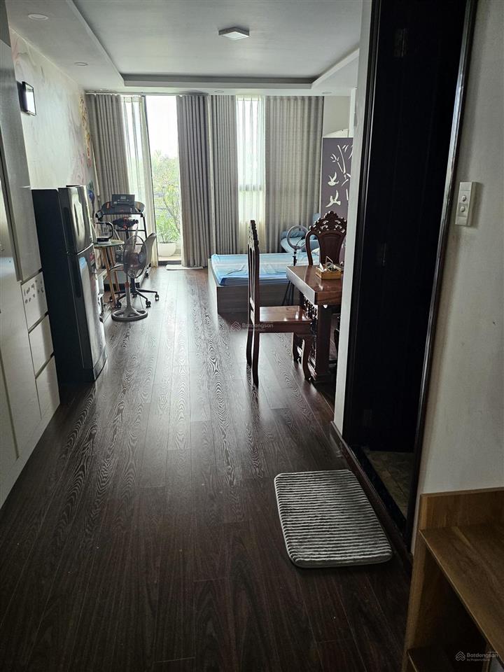 Chính chủ bán (miễn mg/qc), nhà mặt tiền đối diện pickleball, dòng tiền sẵn, thích hợp kinh doanh.