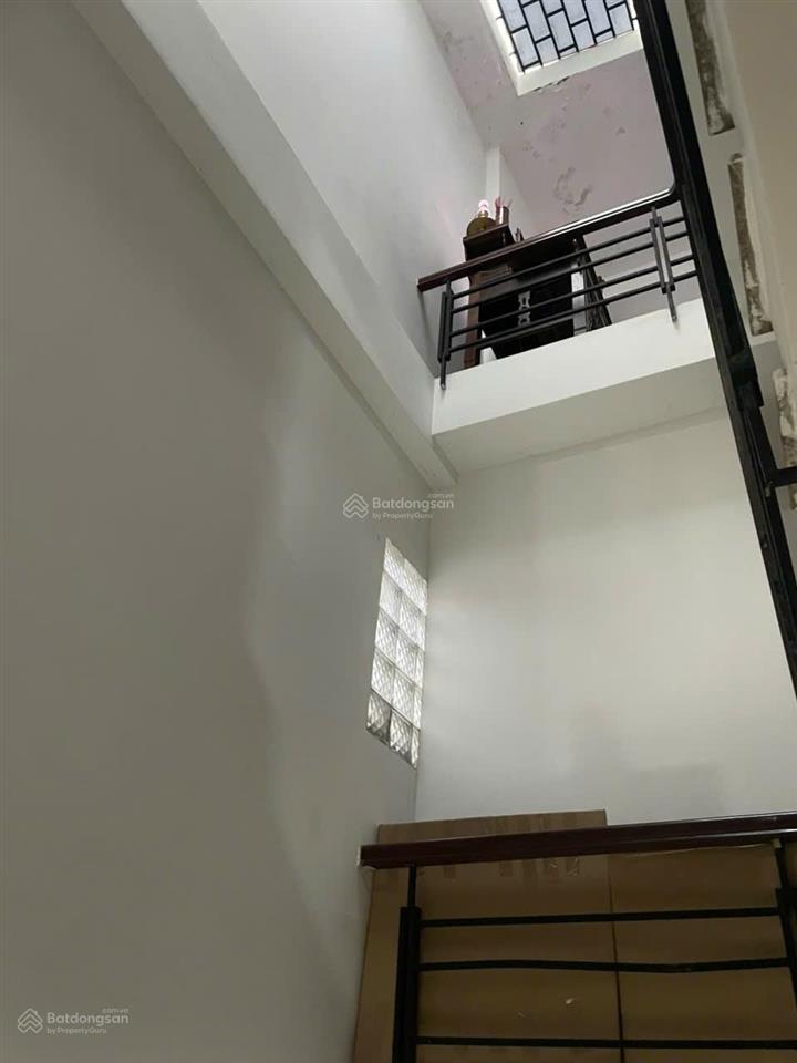 Chính chủ bán (miễn mg/qc), nhà mặt tiền đối diện pickleball, dòng tiền sẵn, thích hợp kinh doanh.