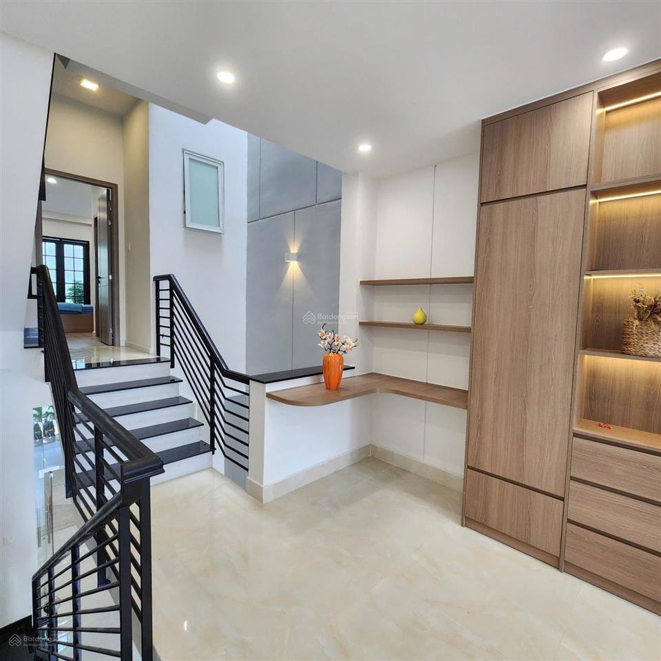 Bán nhà mặt phố khu cư xá ngân hàng