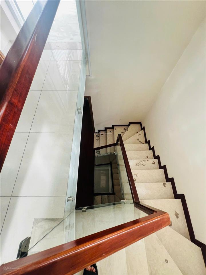 Nhà mặt tiền đường số 19, phường tân hưng, quận 7, tp. hcm, diện tích 7x18, đường rộng 14m