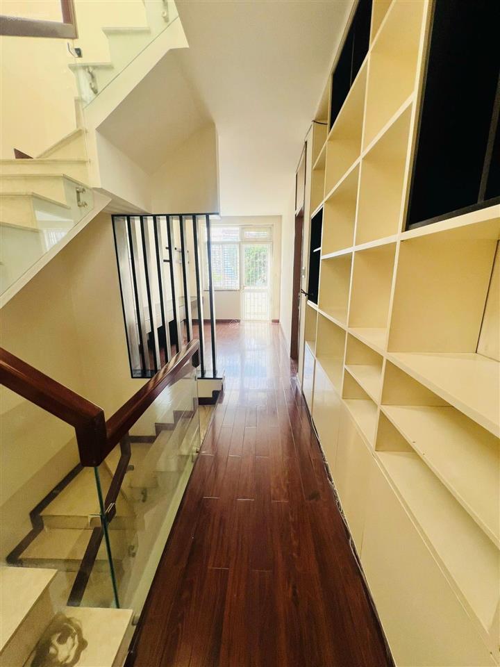 Nhà mặt tiền đường số 19, phường tân hưng, quận 7, tp. hcm, diện tích 7x18, đường rộng 14m