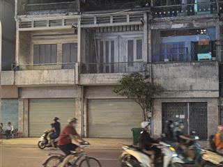 Cho thuê nhà nguyên căn mặt tiền cách mạng tháng 8  gần ngã ba ông tạ  dt 4.5x 22  30 triệu.