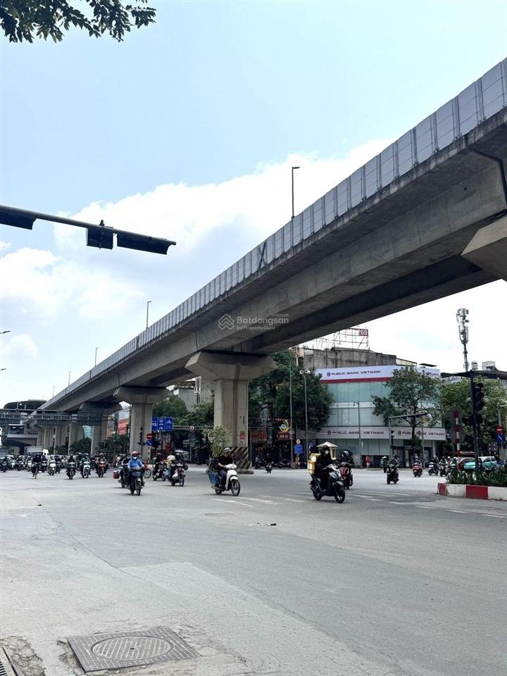 Chính chủ bán nhà gần park city hà đông, 63m2, mặt tiền 20m, ô tô tránh, kinh doanh, giá 15 tỷ