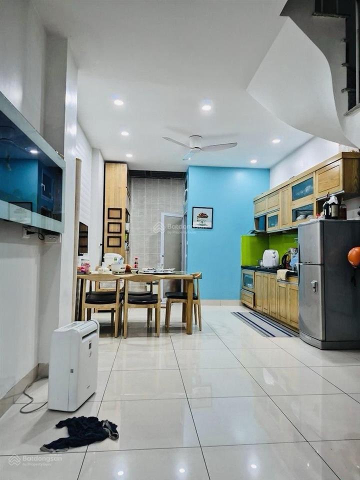 Gia đình chuyển về gần trường con bán nhà văn quán, 50m2 x 4 tầng xây tâm huyết, ô tô, kinh doanh