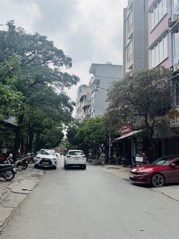 Chính chủ bán phân lô lk vạn phúc hà đông, gần him lam, đường 3 ô tô, vỉa hè rộng, giá 13,9 tỷ