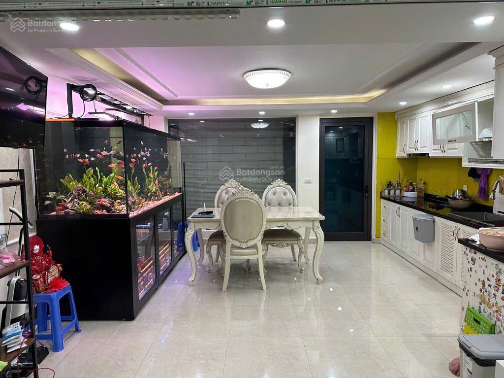 Văn quán hà đông  1 phút ra hồ  59m2 ô tô vào nhà  tài chính tầm 15 tỷ sở hữu nhà 5 tầng dân xây