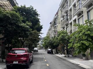 Bán nhà văn phú  phú lương hà đông, 63m2 mặt tiền 5m, 5 tầng + tum thiết kế hiện đại, giá 15 tỷ