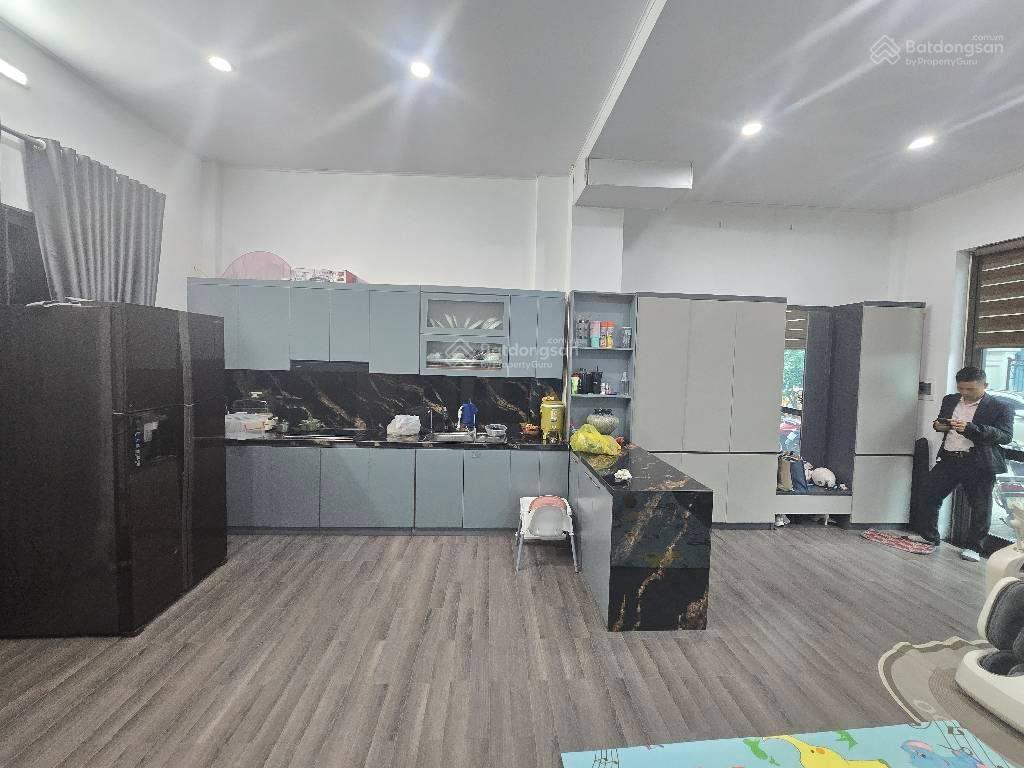 Hơn 21 tỷ sở hữu luxury kiến hưng 75m2, mt 7m thang máy