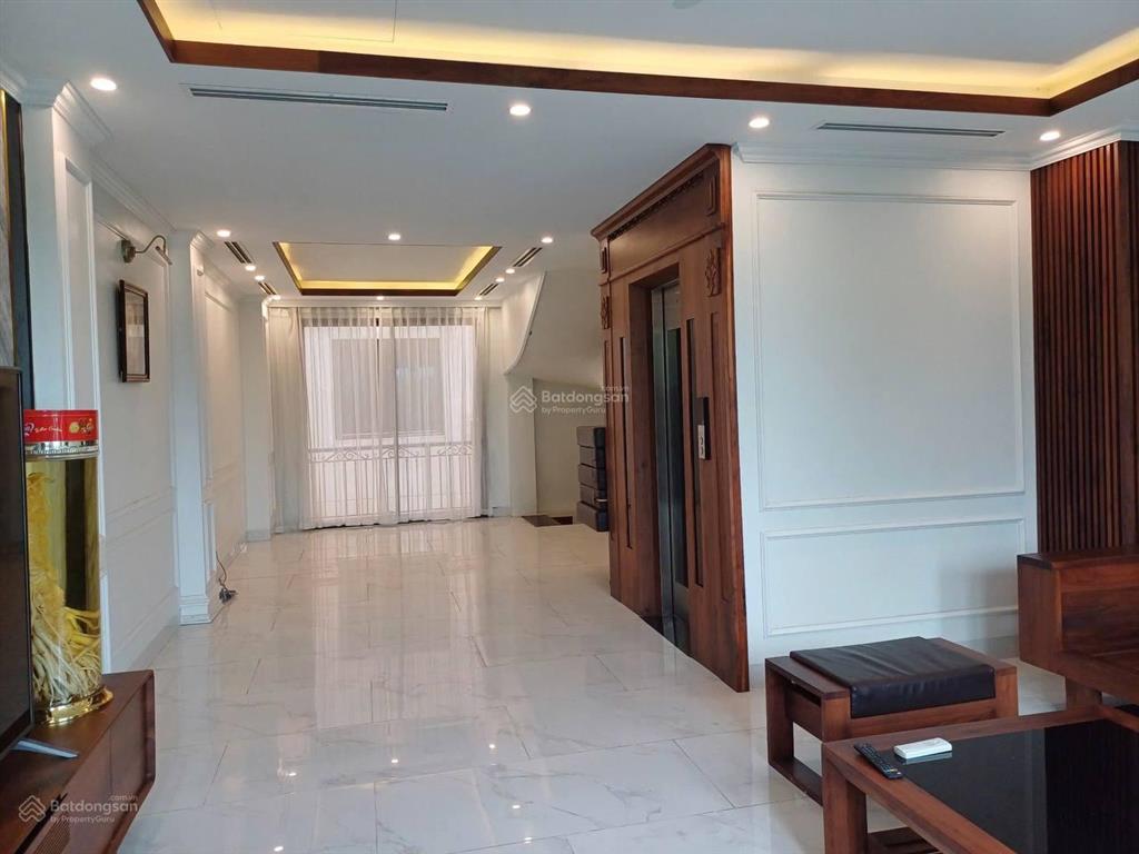Hơn 21 tỷ sở hữu luxury kiến hưng 75m2, mt 7m thang máy