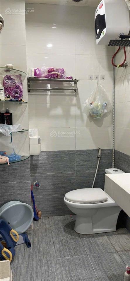 Chính chủ cần bán gấp trong tháng nhà 38,3m2, mặt tiền hậu 4,85m, nhà kiên cố 4 tầng, giá 3,6 tỷ