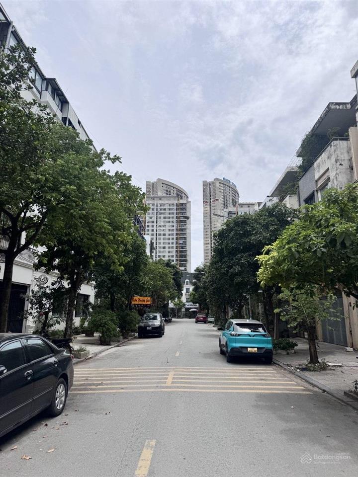 Chính chủ cần bán, phân lô liền kề văn phú hà đông, 50m2 mặt tiền 5,36m, sẵn nhà 6 tầng, giá 15 tỷ