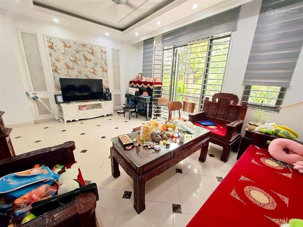 Chính chủ cần bán, phân lô liền kề văn phú hà đông, 50m2 mặt tiền 5,36m, sẵn nhà 6 tầng, giá 15 tỷ