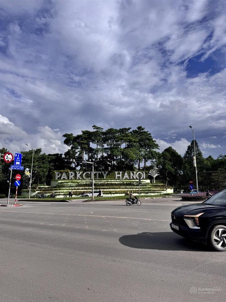 F0 bán nhà 5 tầng đối diện park hà đông, phân lô 3 ô tô, 50m2 nhà 6 tầng, giá 14,x tỷ
