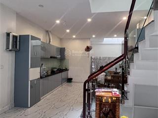 Bán gấp nhà hồ biểu chánh  84m²  4 tầng  giá tốt khu vực