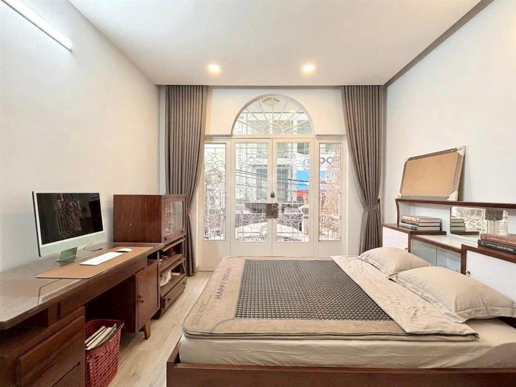 Nhà phú nhuận 4 lầu  hẻm xe hơi  khu vip nguyễn văn trỗi  16 tỷ