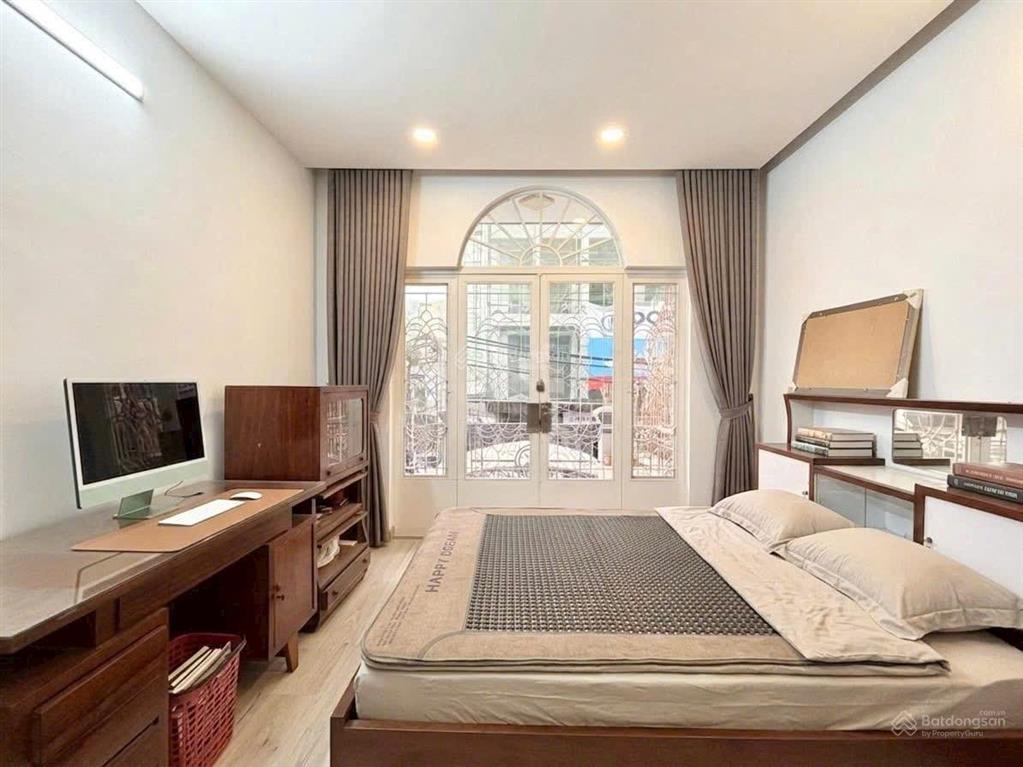 Nhà góc 2 mặt hẻm phan đình phùng  3 tầng đẹp, chỉ 11,6 tỷ