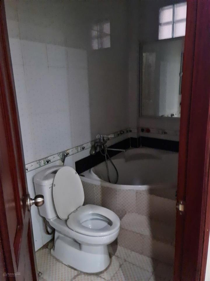 Chốt nhanh nhà phan đăng lưu  90m²  5 tầng  gara ô tô rộng
