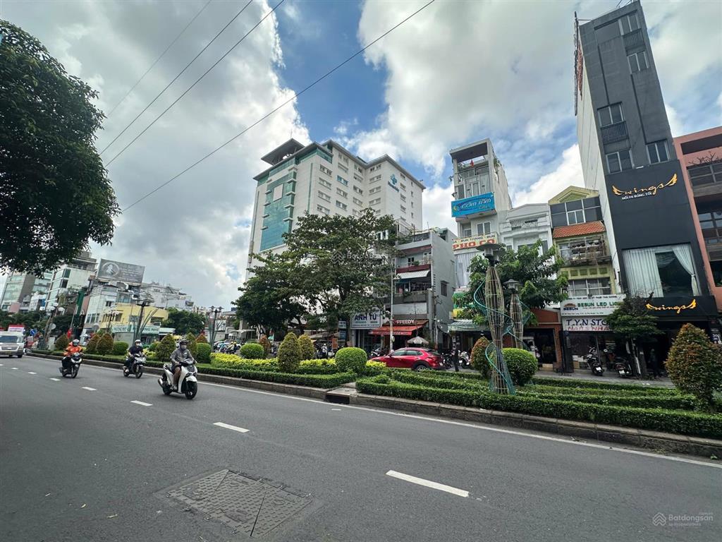 Mặt tiền vip phan xích long phú nhuận  khu kinh doanh thương hiệu  chỉ 17,3 tỷ
