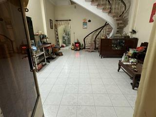 Hàng hiếm quận 3  hxh 8m trần quang diệu  ngang 5m chuẩn đẹp