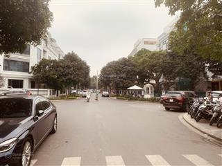 Sống xanh  sinh lộc tại siêu biệt thự lô góc xuân phương!