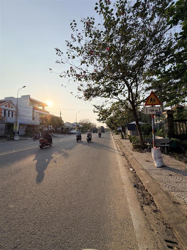 Đất mặt tiền nguyễn tất thành hội an ngang 9m diện tích 200m2 giá 7.5 tỷ cự