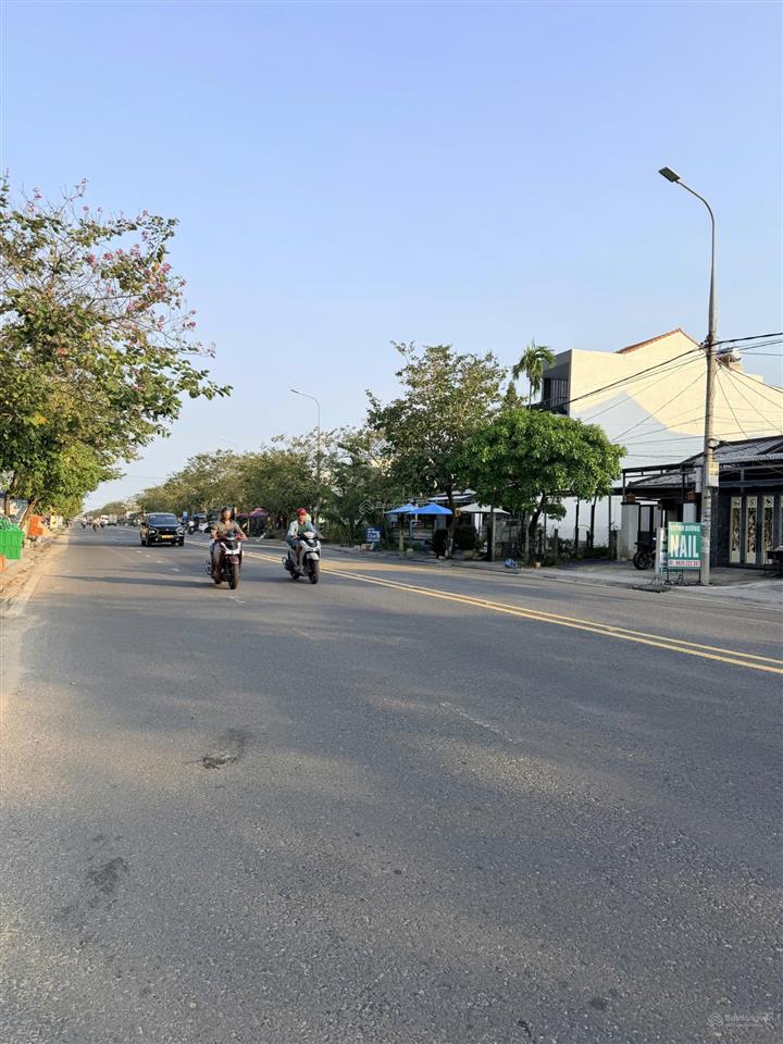 Đất mặt tiền nguyễn tất thành hội an ngang 9m diện tích 200m2 giá 7.5 tỷ cự