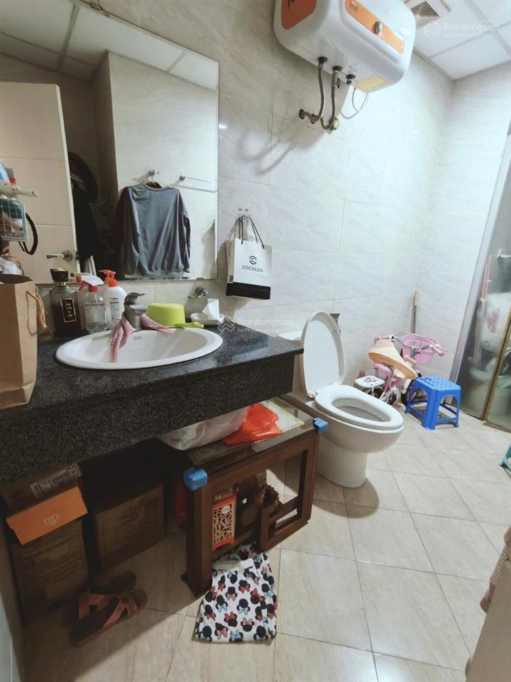 Bán căn hộ chung cư tại 33 mạc thái tổ, 5,5 tỷ, 75m2, giá ưu đãi, chính chủ