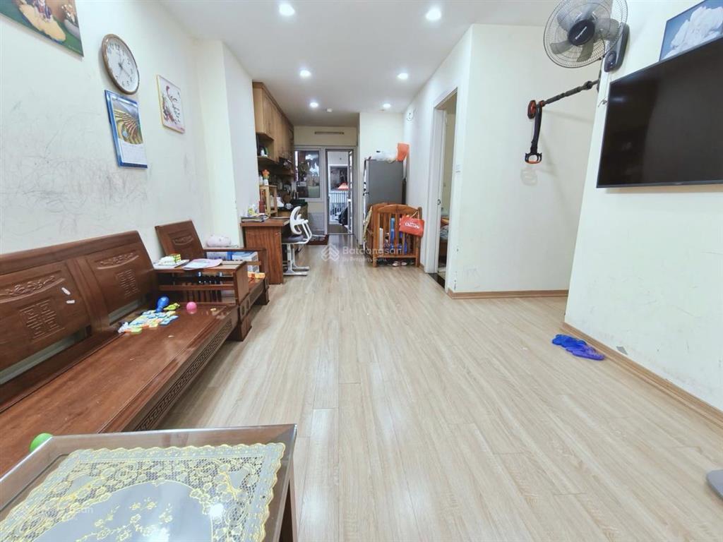 Bán căn hộ chung cư tại 33 mạc thái tổ, 5,5 tỷ, 75m2, giá ưu đãi, chính chủ