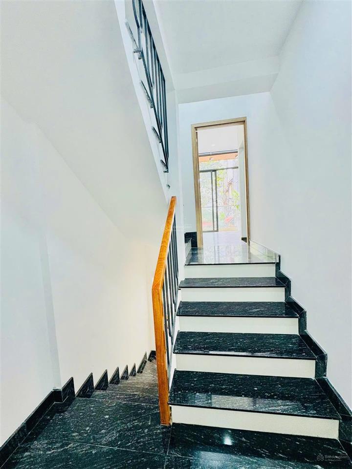 Tận hưởng cuộc sống hiện đại sát vách mega market lê thị riêng, 47m2