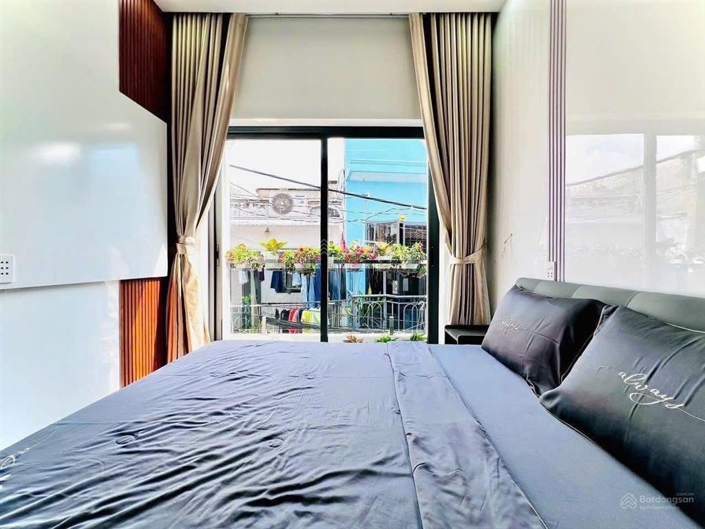 Cô bảy cần tiền trả nợ nên bán căn nhà huỳnh đình hai  bình thạnh giá 1 tỷ 9