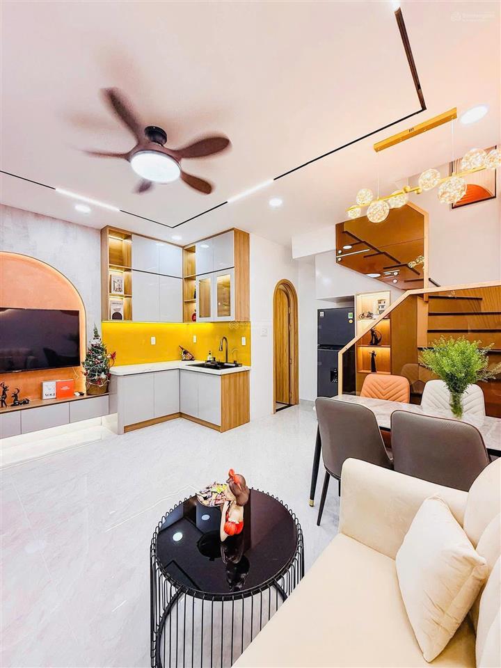 Sốc giá! nhà trung tâm bình thạnh chỉ hơn 2 tỷ ngang 4m cực đẹp