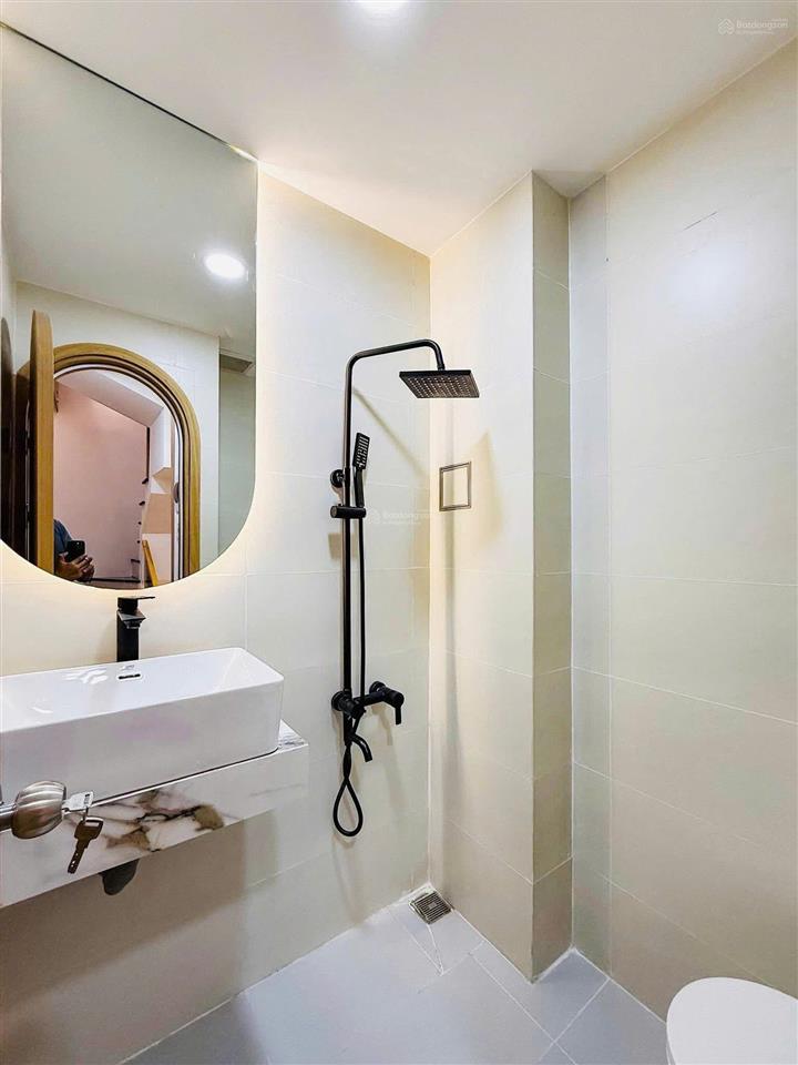 Sốc giá! nhà trung tâm bình thạnh chỉ hơn 2 tỷ ngang 4m cực đẹp