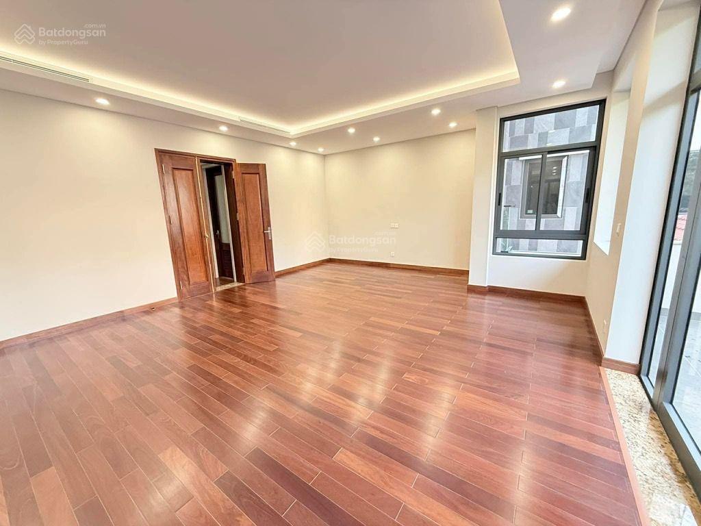 Biệt thự vip làng quốc tế thăng long diện tích 202m² 5tầng 2 mặt ô tô kinh doanh đỉnh