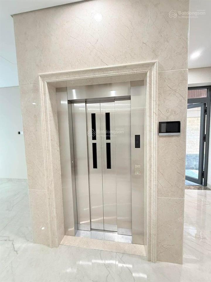 Biệt thự vip làng quốc tế thăng long diện tích 202m² 5tầng 2 mặt ô tô kinh doanh đỉnh
