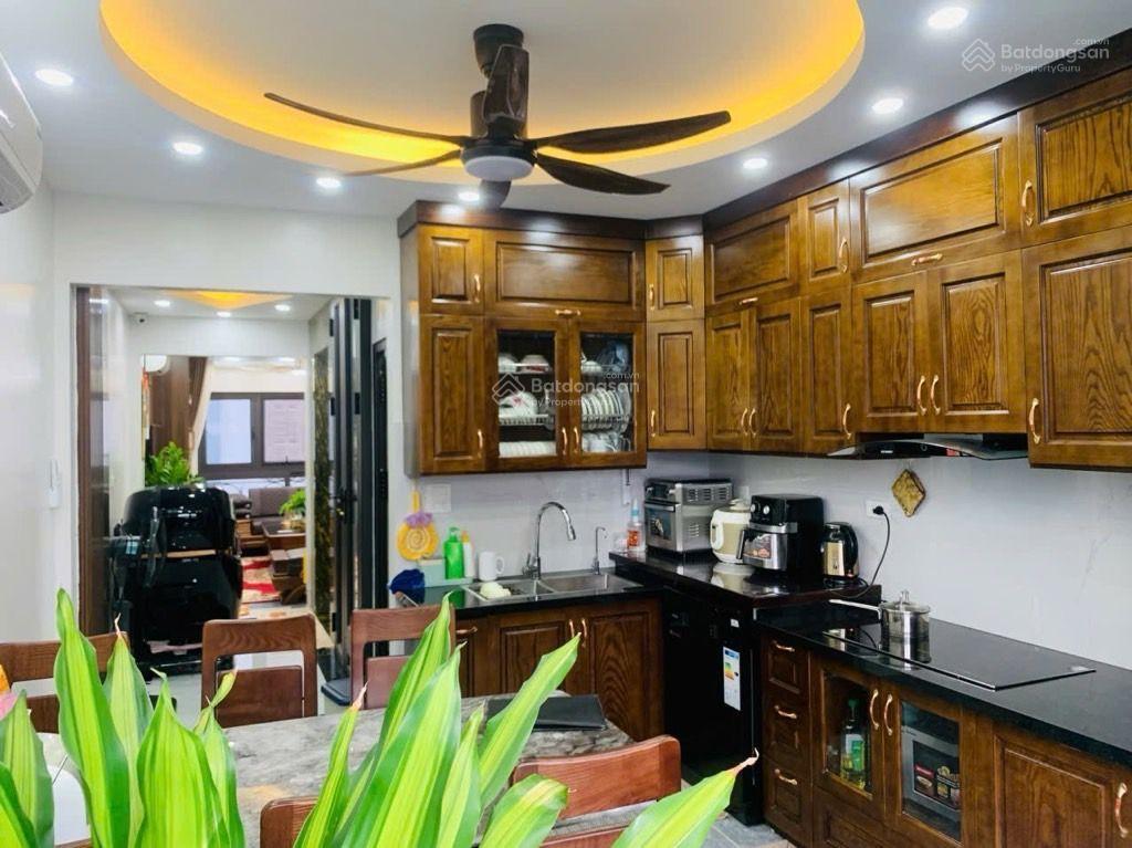 Bán nhà riêng tại xuân thủy, 18,9 tỷ, 42m2, 7pn, 7wc, hàng hiếm tại cầu giấy