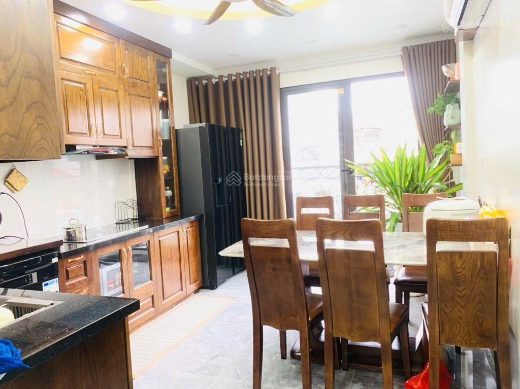 Bán nhà riêng tại trần quốc hoàn, 18 tỷ vnd, 42m2, hàng hiếm, hot